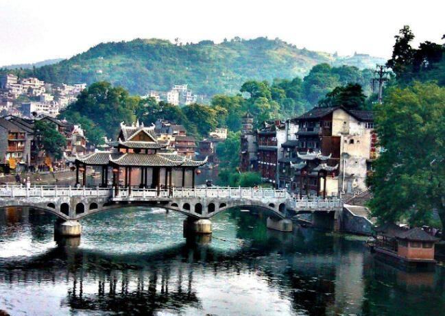 新冠疫情對旅游業的影響與應對方略之一疫情中后期